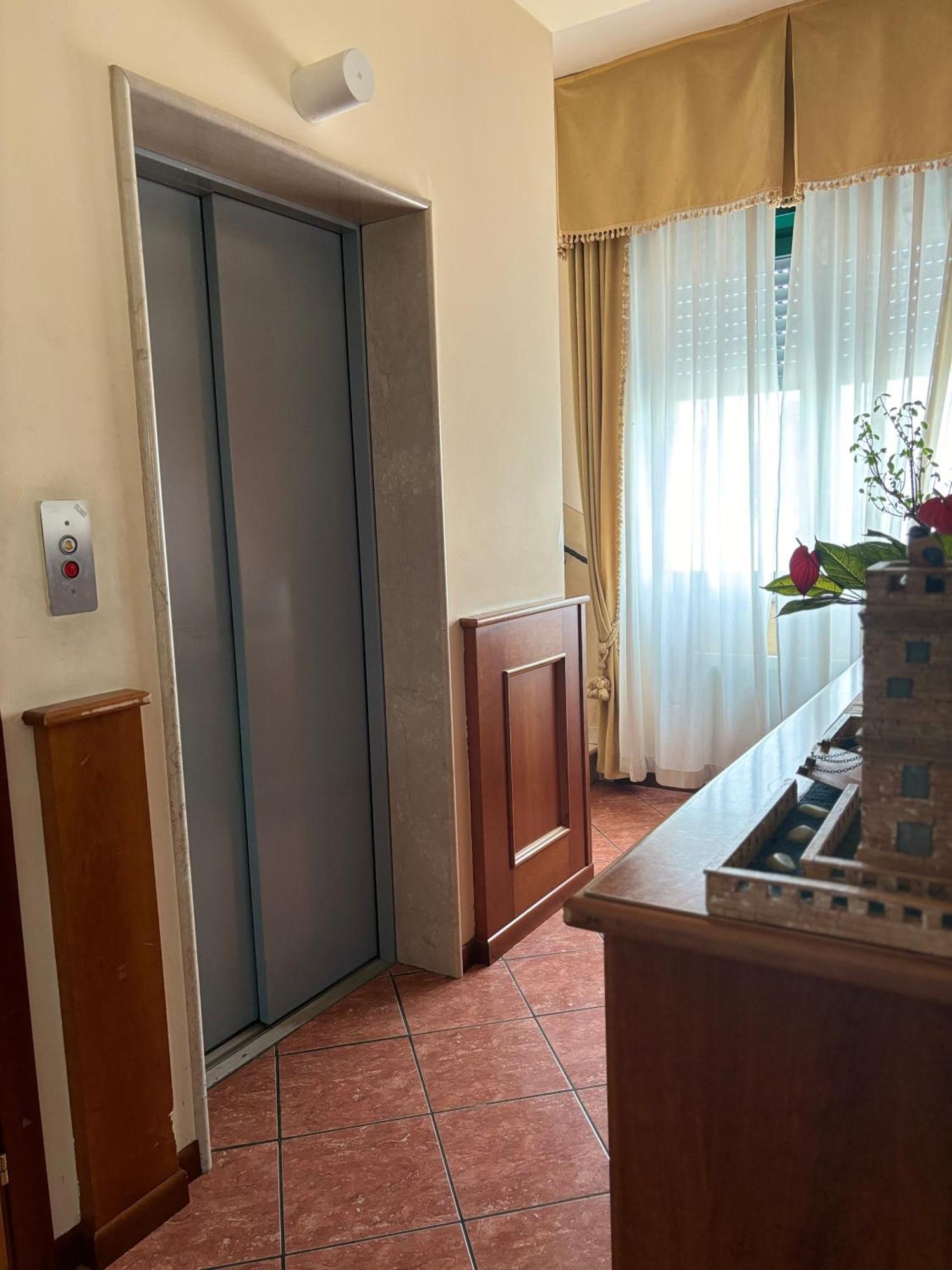 Hotel Ristorante Amalfitana Dello Εξωτερικό φωτογραφία